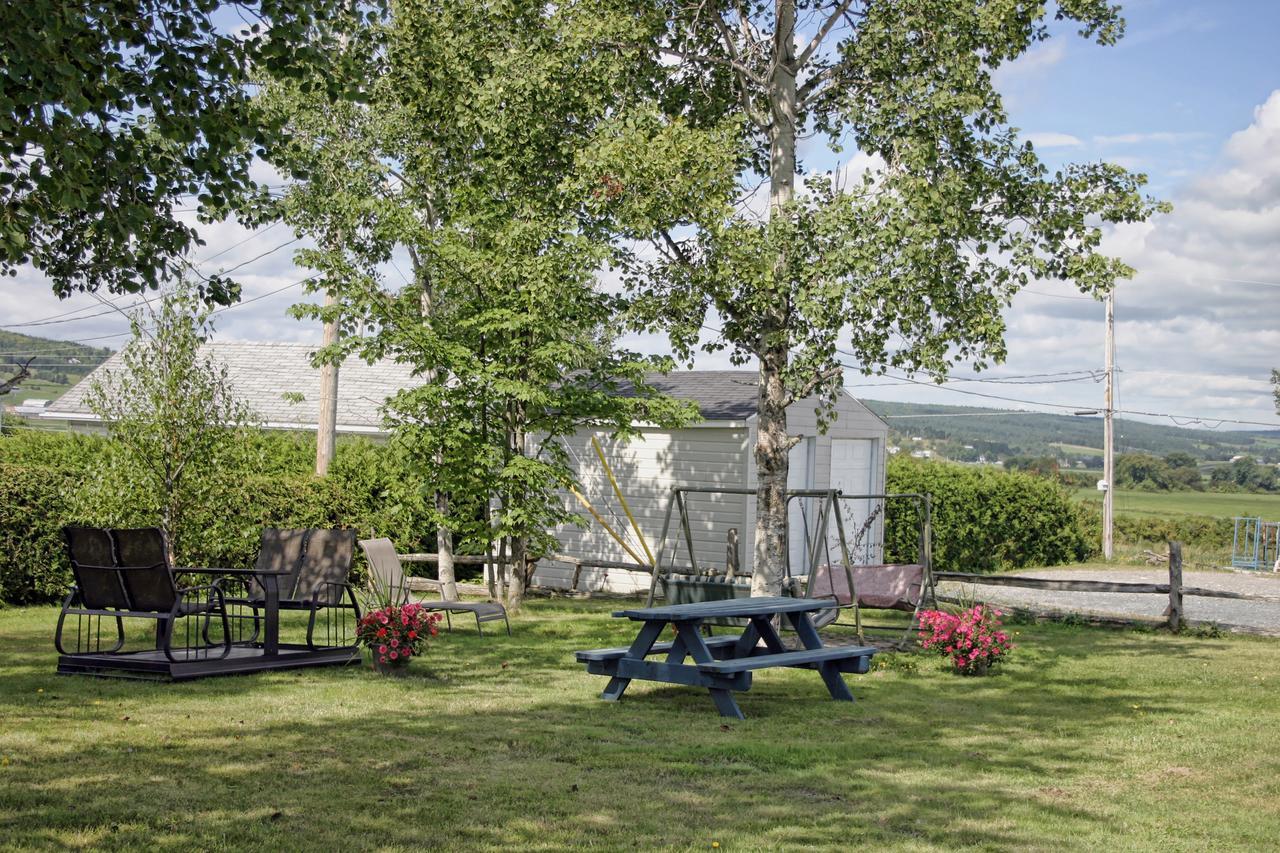 Motel Bellevue Saint-Joseph-de-Beauce Εξωτερικό φωτογραφία
